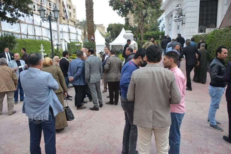 مشادة كلامية بين ياسر قورة واللجنة المشرفة على انتخابات رئاسة الوفد (2)