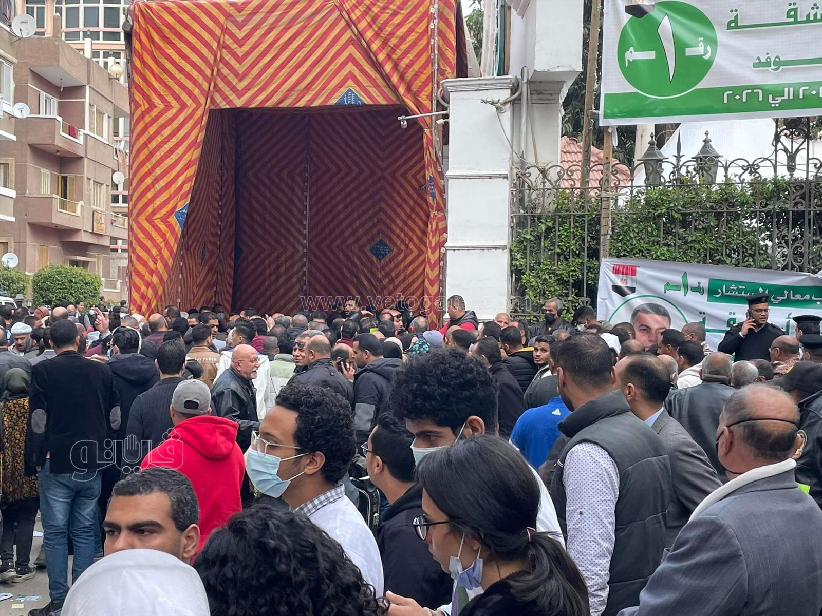 تزايد أعداد الناخبين في انتخابات رئاسة حزب الوفد (8)