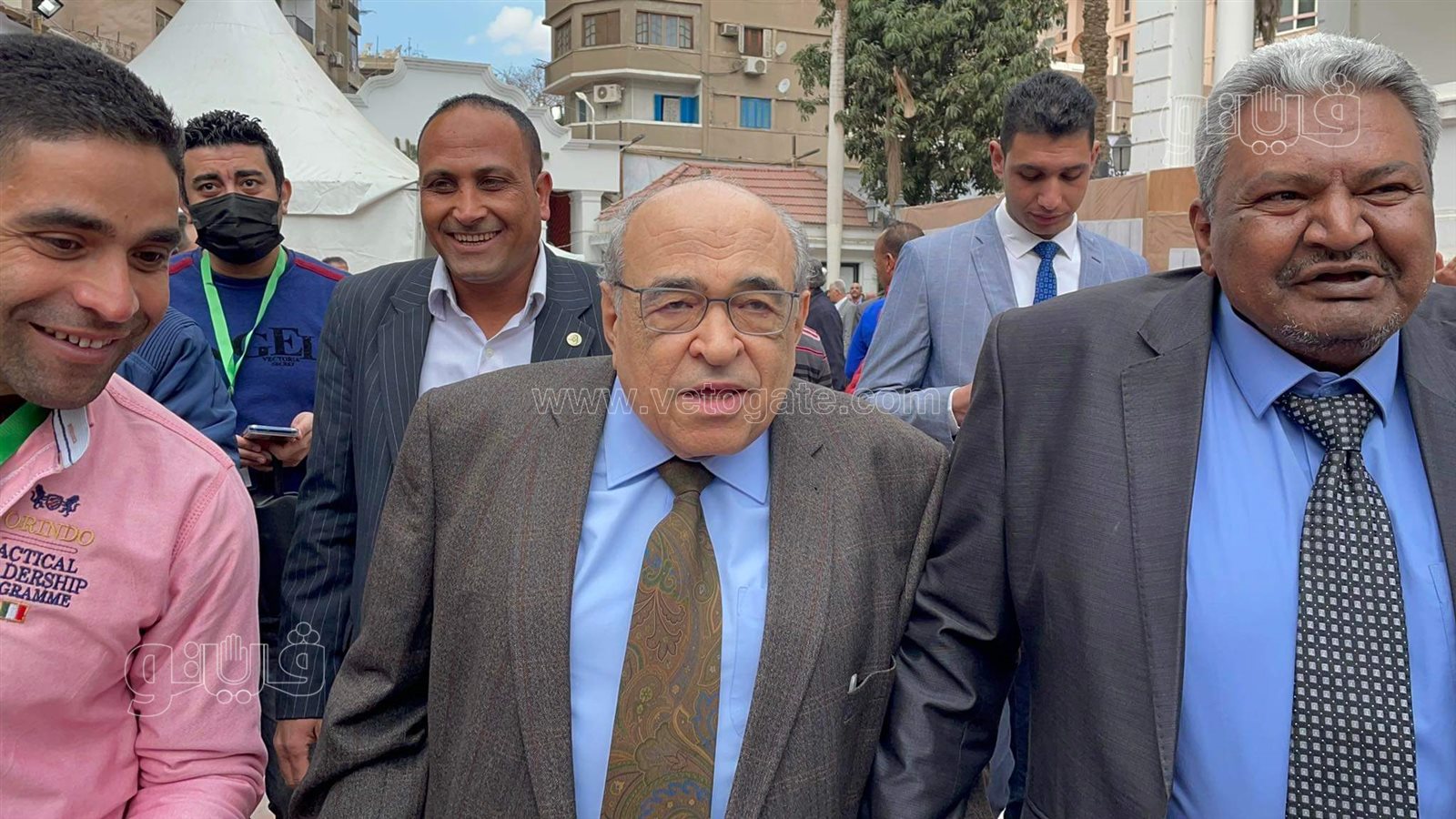 مصطفى الفقى يدلى بصوته فى انتخابات رئاسة حزب الوفد (9)