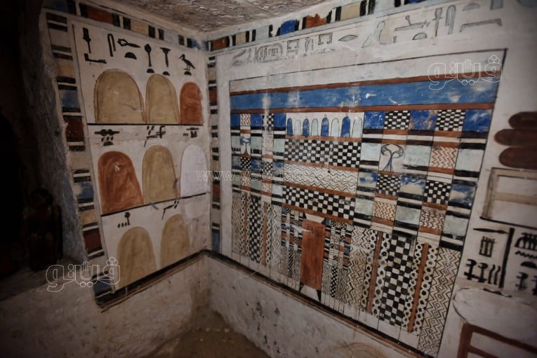 اكتشاف 5 مقابر منقوشة لكبار رجال الدولة القديمة (34)