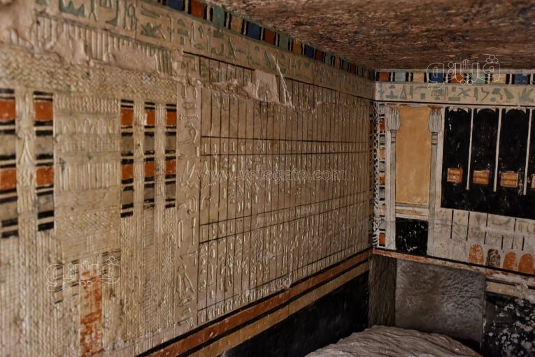 اكتشاف 5 مقابر منقوشة لكبار رجال الدولة القديمة (38)