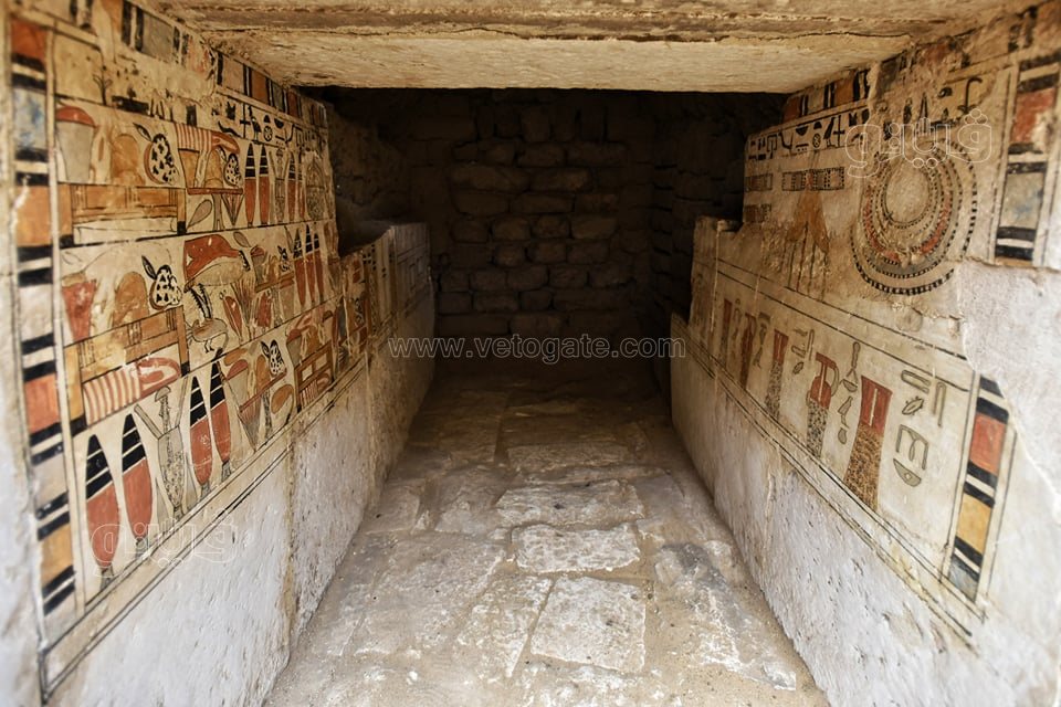 اكتشاف 5 مقابر منقوشة لكبار رجال الدولة القديمة (12)