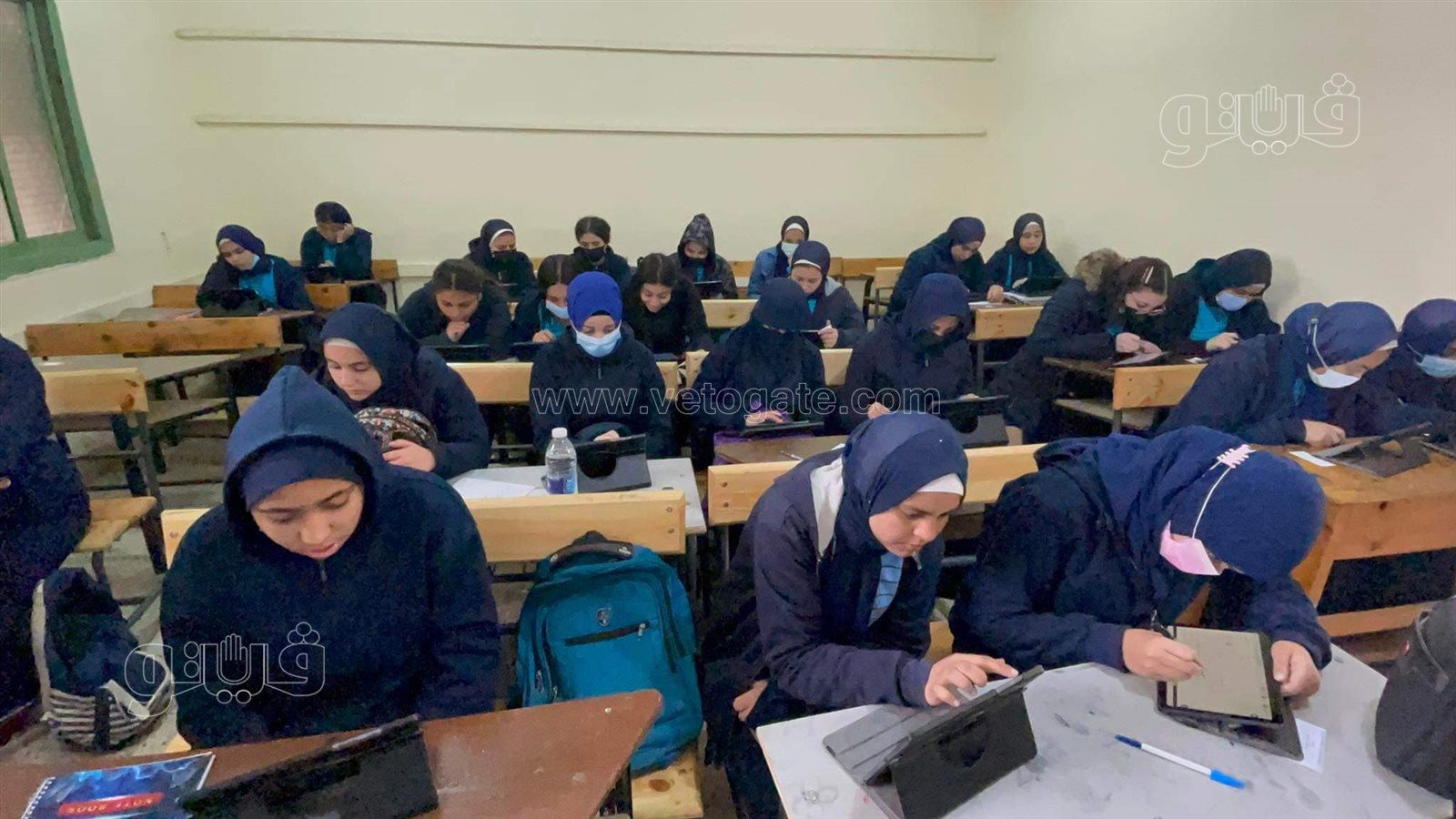 طالبات أولى ثانوي في العجوزة يؤدون الامتحان التجريبي على التابلت (4)