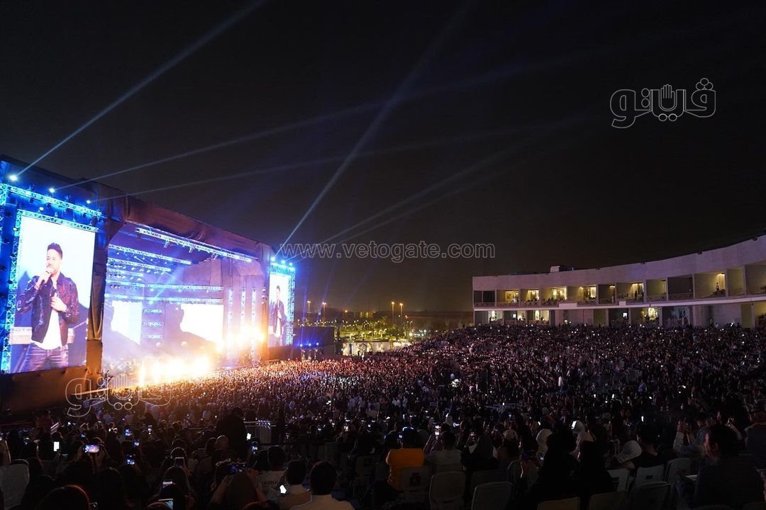 الهضبة وحماقى يشعلون حفل الرياض بحضور الالاف (1)