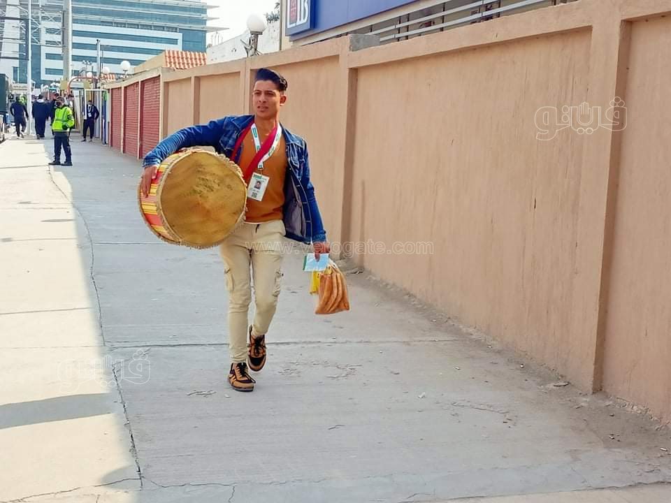 توافد الجماهير إلى استاد القاهرة لحضور مباراة مصر والسنغال (2)