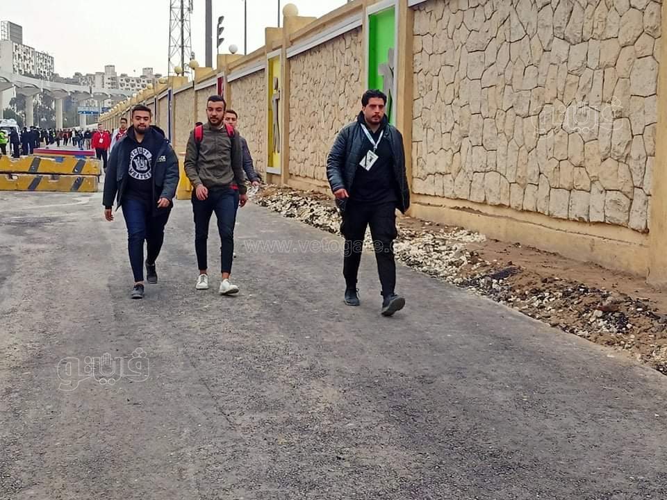 توافد الجماهير إلى استاد القاهرة لحضور مباراة مصر والسنغال (16)