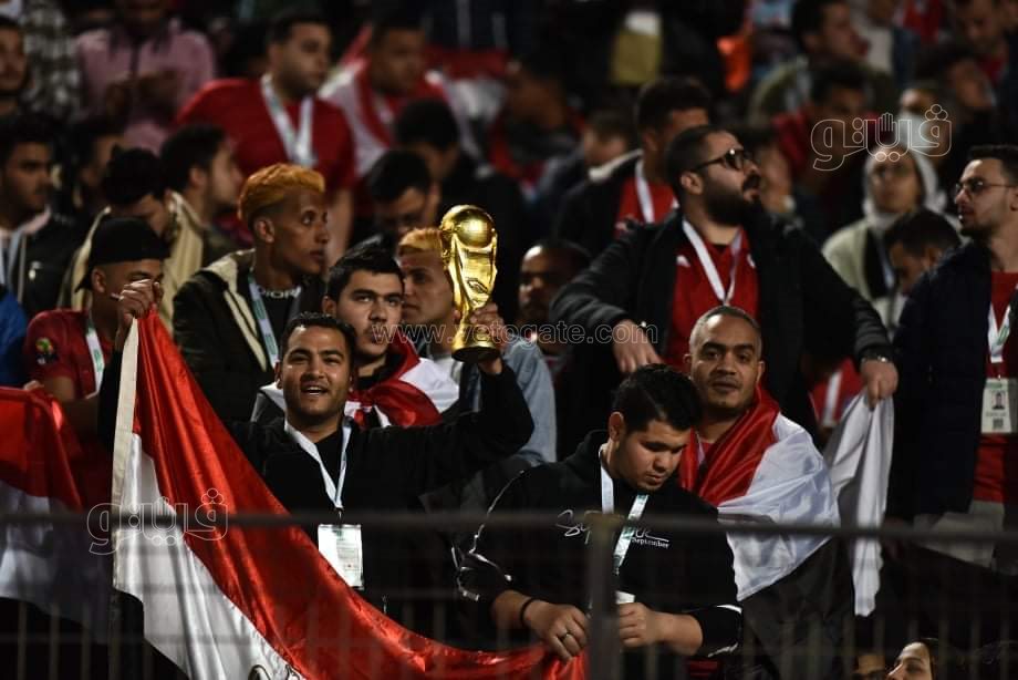 جمهور مصر باستاد القاهرة لمؤازرة المنتخب الوطني (1)