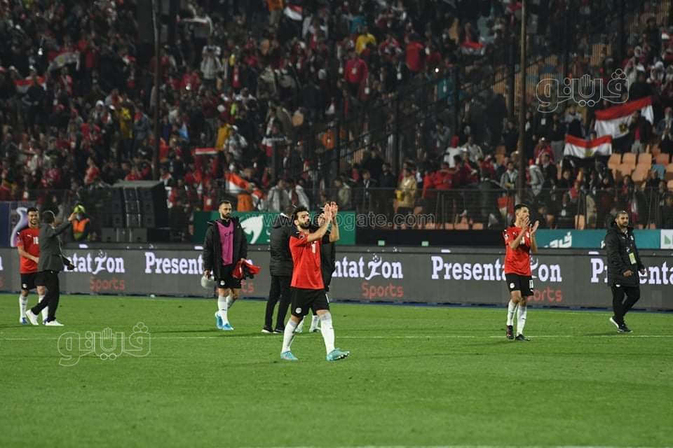 حزن محمد صلاح وفرحة الشناوي والحضري.. مشاهد بعد لقاء مصر والسنغال (7)