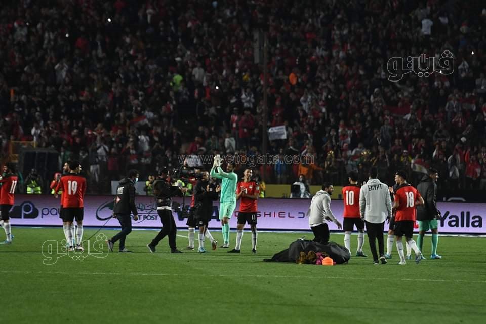 حزن محمد صلاح وفرحة الشناوي والحضري.. مشاهد بعد لقاء مصر والسنغال (19)