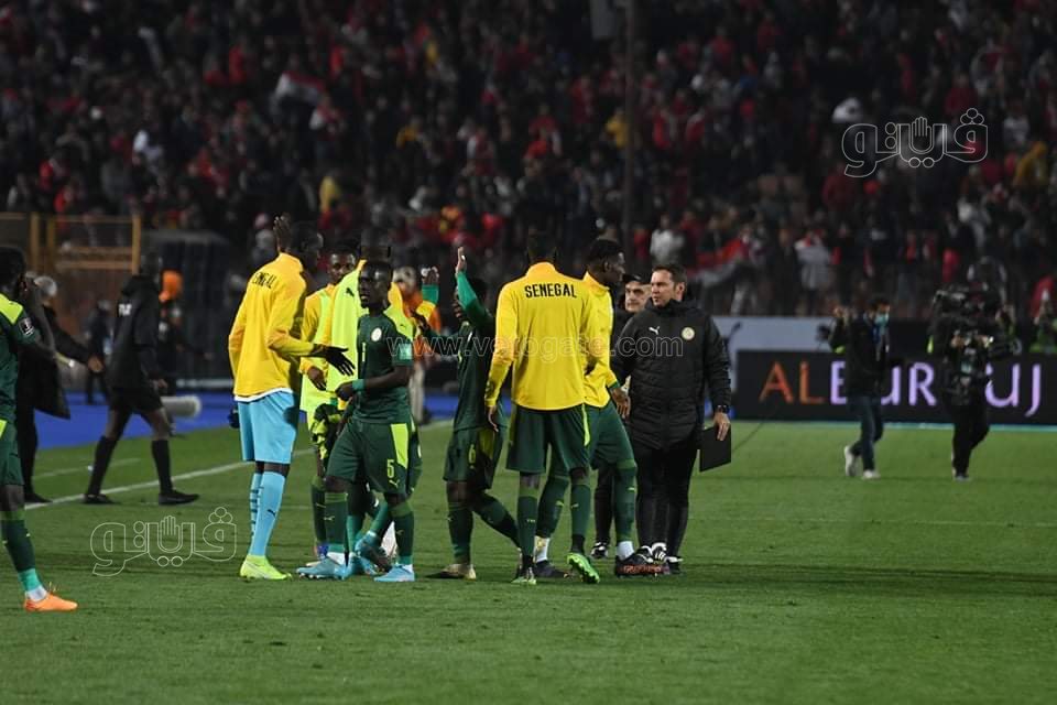 حزن محمد صلاح وفرحة الشناوي والحضري.. مشاهد بعد لقاء مصر والسنغال (26)