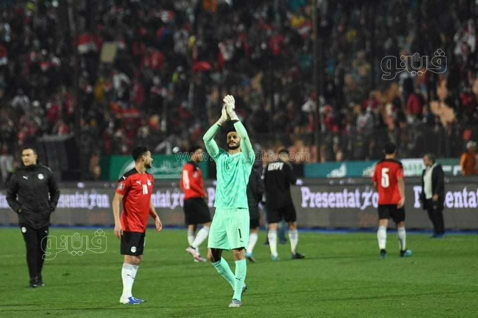 حزن محمد صلاح وفرحة الشناوي والحضري.. مشاهد بعد لقاء مصر والسنغال (37)