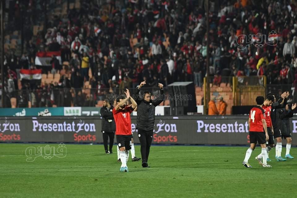 حزن محمد صلاح وفرحة الشناوي والحضري.. مشاهد بعد لقاء مصر والسنغال (42)