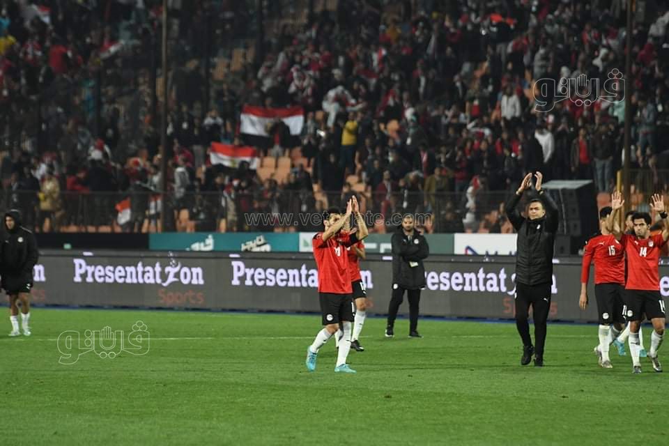 حزن محمد صلاح وفرحة الشناوي والحضري.. مشاهد بعد لقاء مصر والسنغال (43)