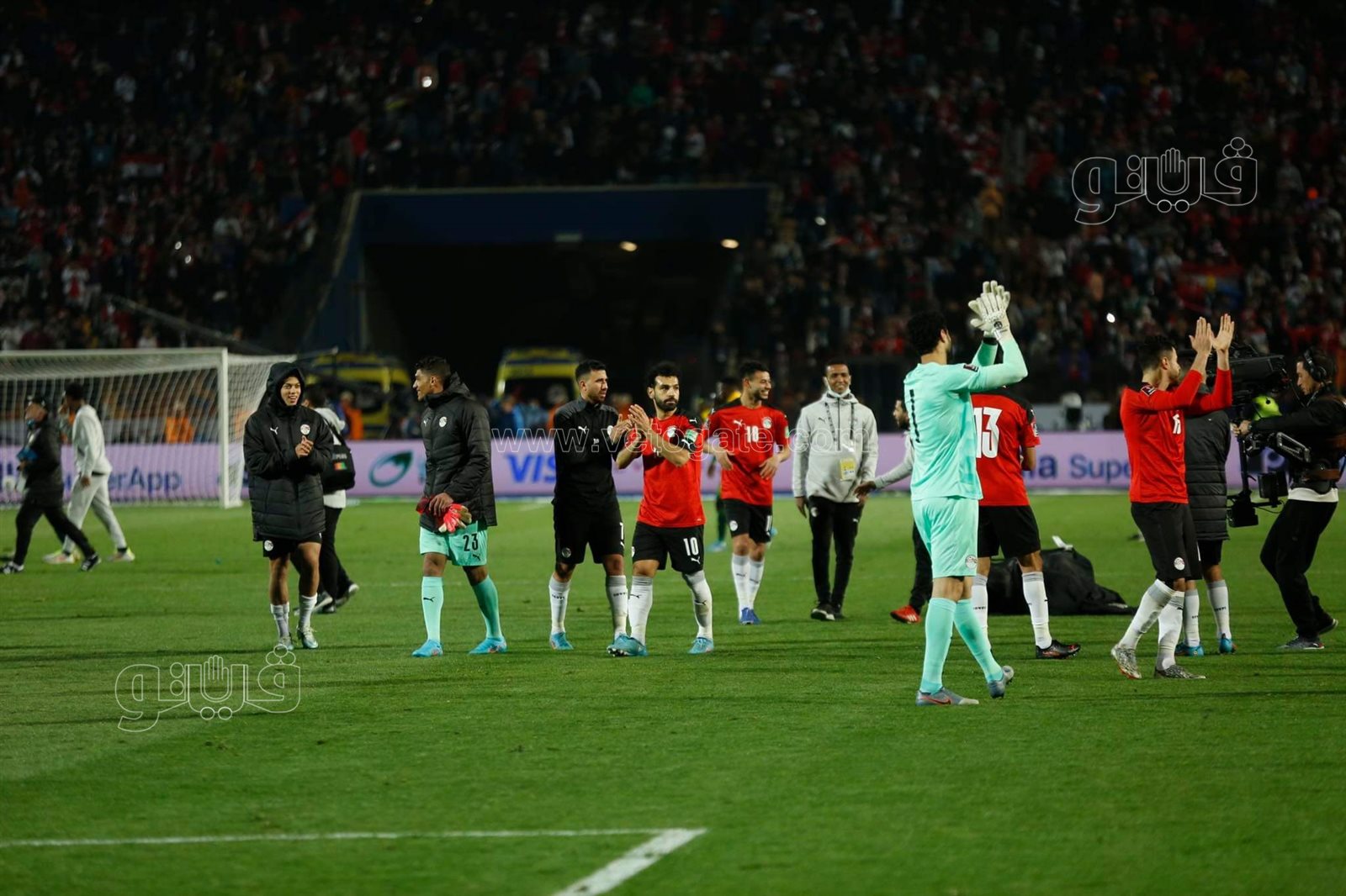 حزن محمد صلاح وفرحة الشناوي والحضري.. مشاهد بعد لقاء مصر والسنغال (55)