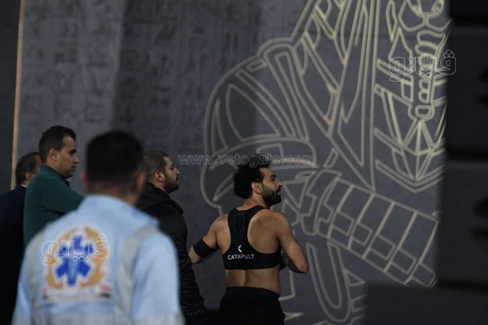 حزن محمد صلاح وفرحة الشناوي والحضري.. مشاهد بعد لقاء مصر والسنغال (58)