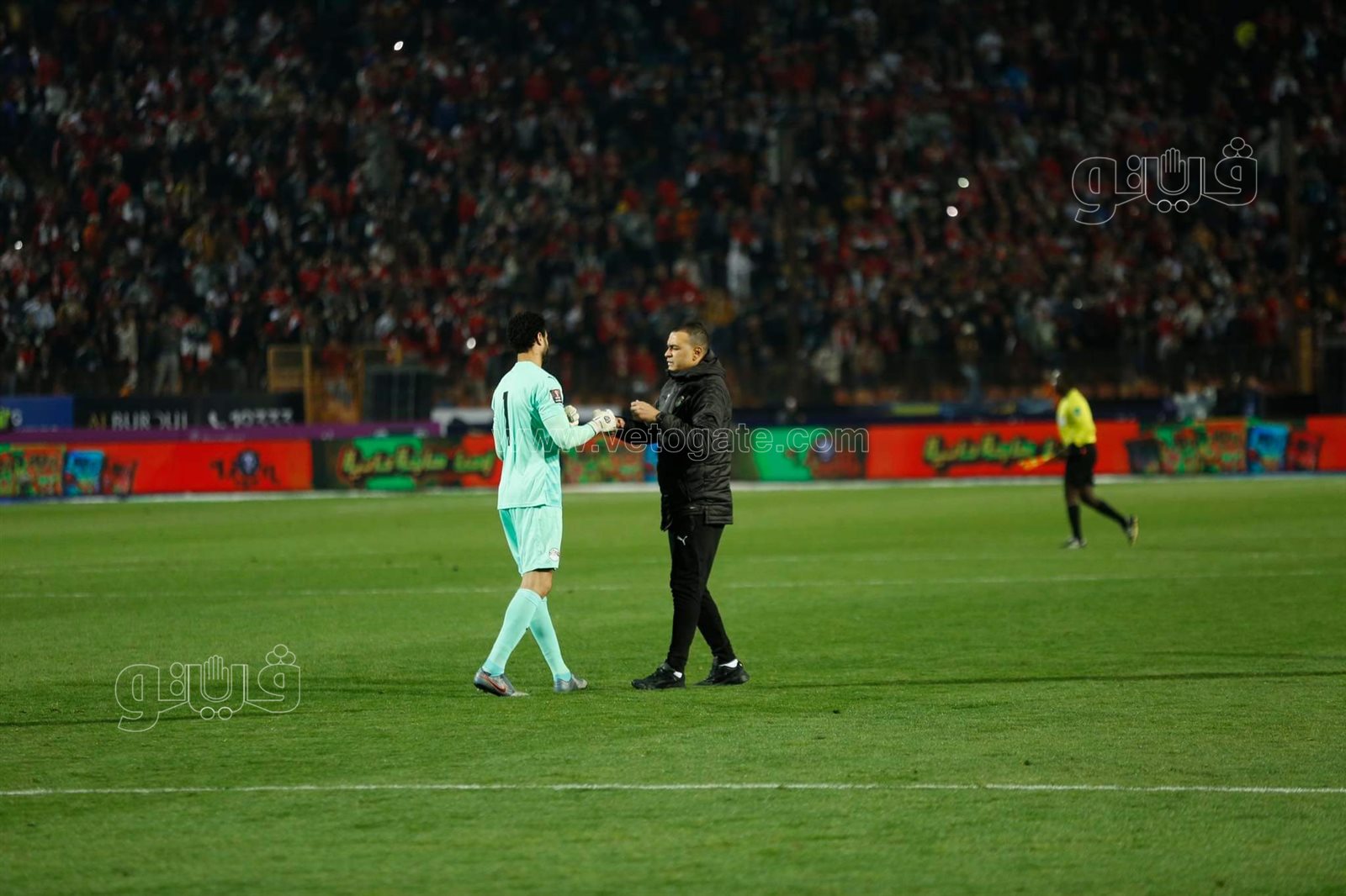 حزن محمد صلاح وفرحة الشناوي والحضري.. مشاهد بعد لقاء مصر والسنغال (61)