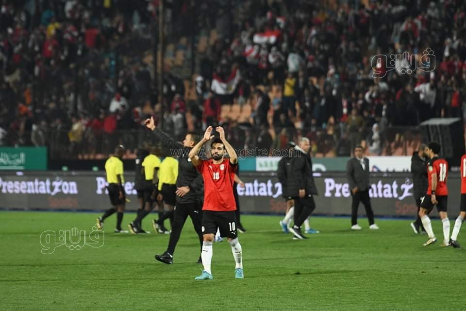 حزن محمد صلاح وفرحة الشناوي والحضري.. مشاهد بعد لقاء مصر والسنغال (63)