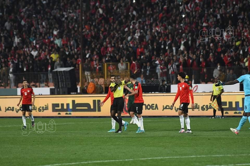 منتخب مصر يفوز على السنغال 01 في ذهاب الملحق المؤهل للمونديال  (3)