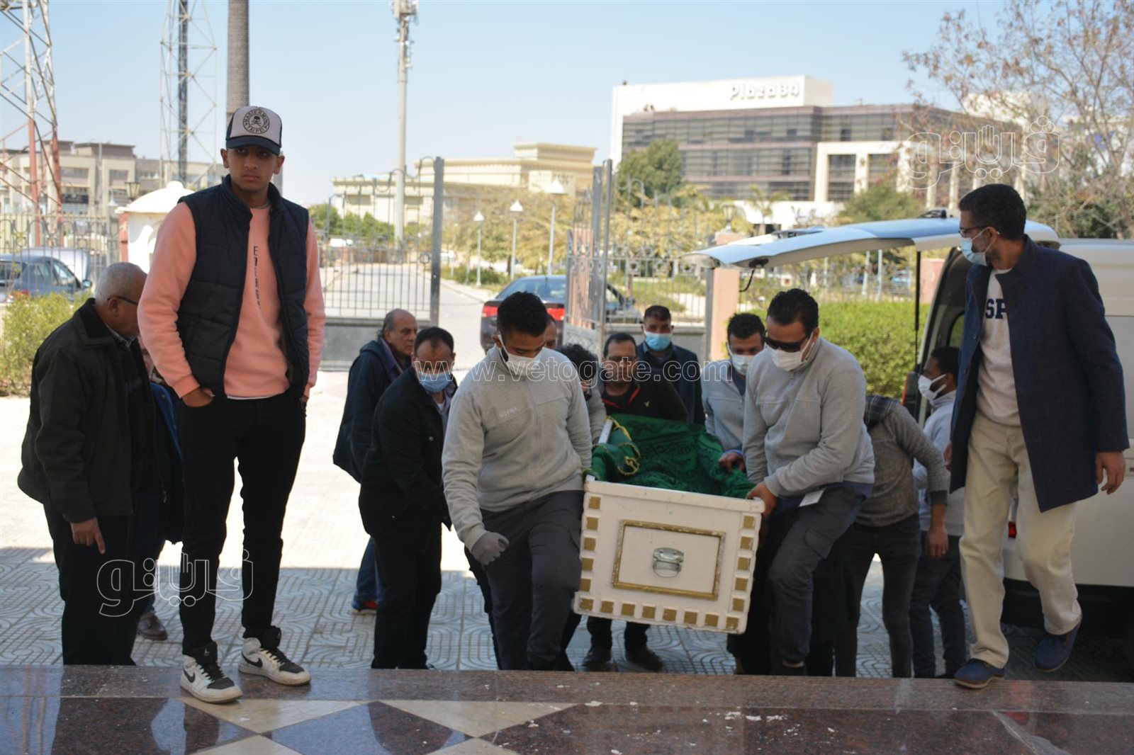 لحظة وصول جثمان أحمد حلاوة للمجمع الإسلامي بالشيخ زايد (1)