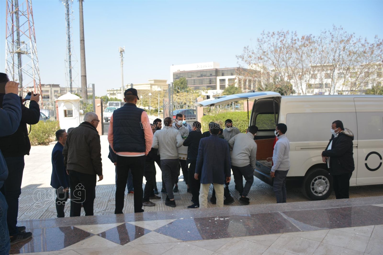 لحظة وصول جثمان أحمد حلاوة للمجمع الإسلامي بالشيخ زايد (6)