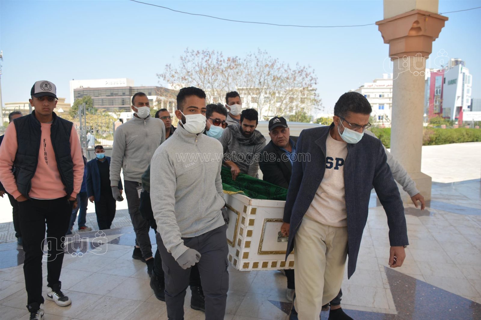 لحظة وصول جثمان أحمد حلاوة للمجمع الإسلامي بالشيخ زايد (9)