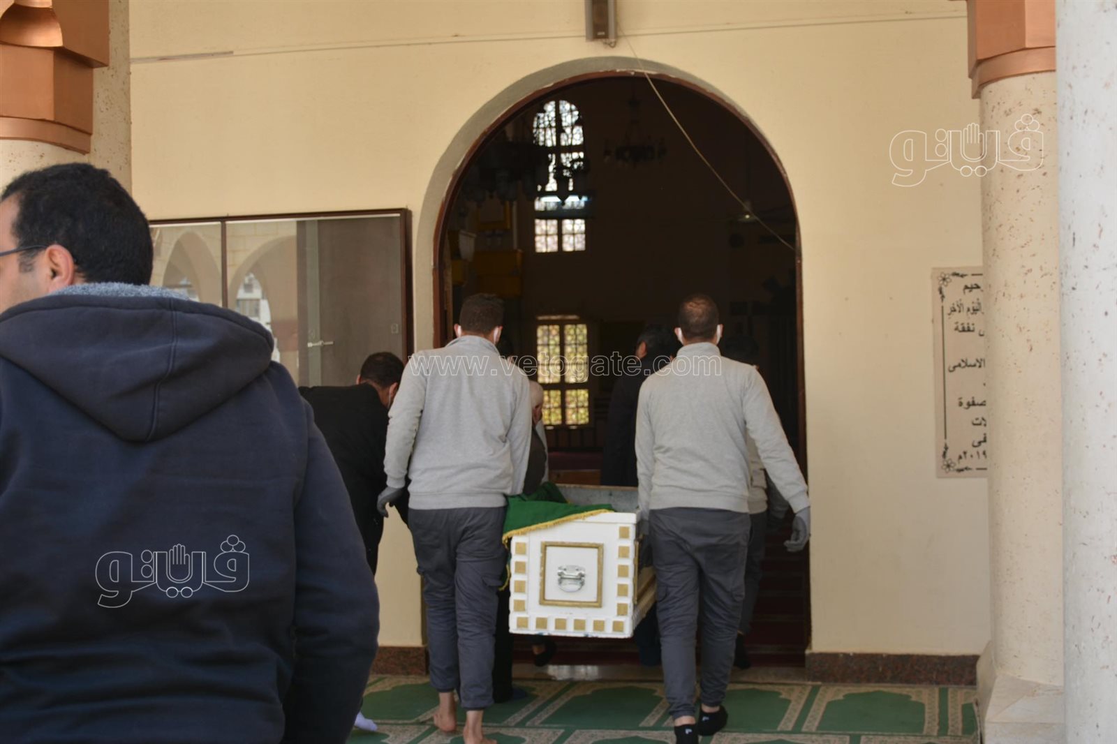 لحظة وصول جثمان أحمد حلاوة للمجمع الإسلامي بالشيخ زايد (13)