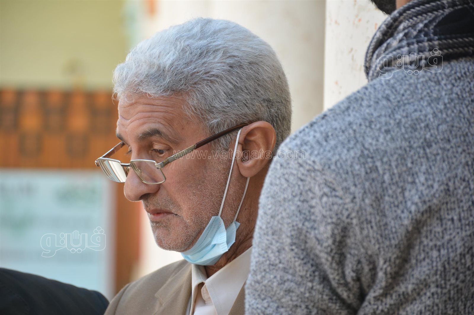 الحزن يسيطر على شقيق أحمد حلاوة فور وصول الجثمان استعدادا لتشييعه (2)