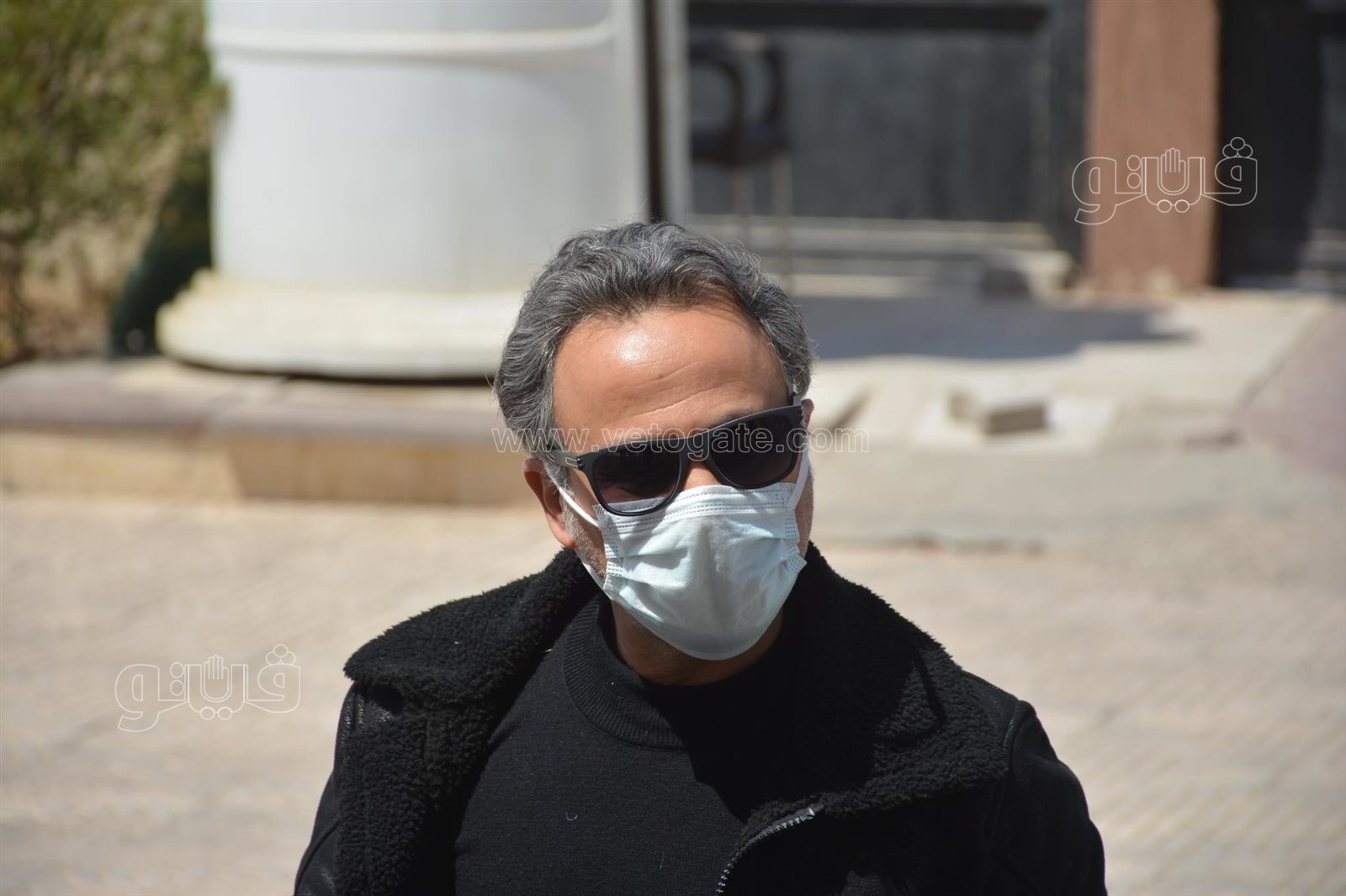 أشرف زكي ونهال عنبر وعصام السقا في جنازة أحمد حلاوة (16)