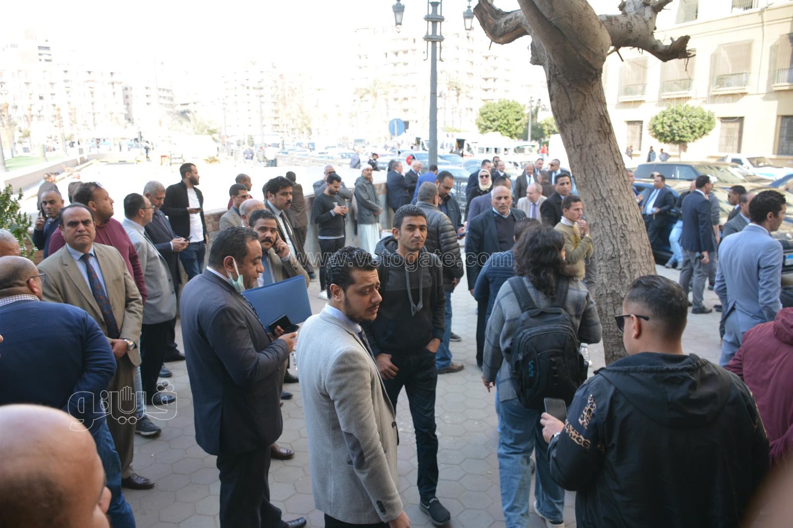 صلاة الجنازة على الراحل رجائي عطية بمسجد عمر مكرم (15)