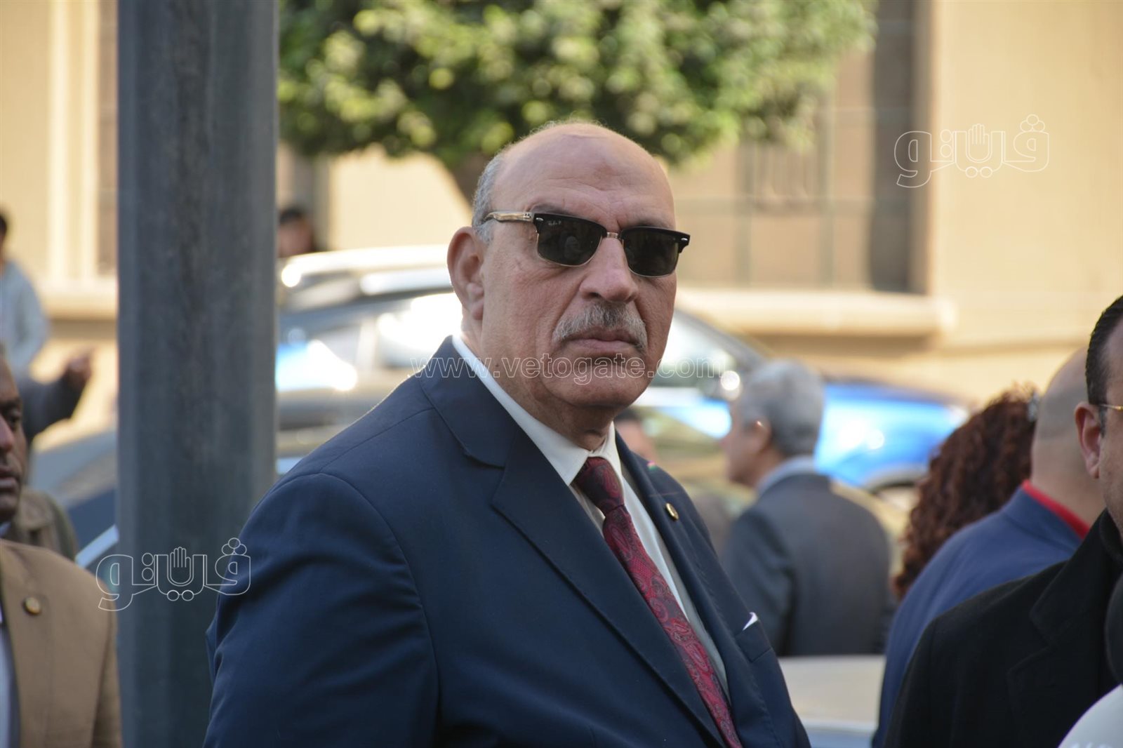 صلاة الجنازة على الراحل رجائي عطية بمسجد عمر مكرم (18)