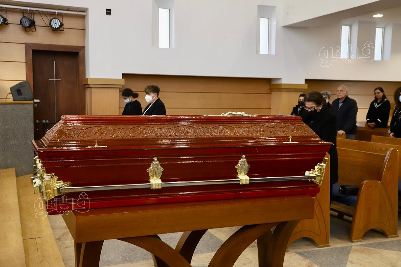 تشييع جثمان الفنان عهدي صادق (1)