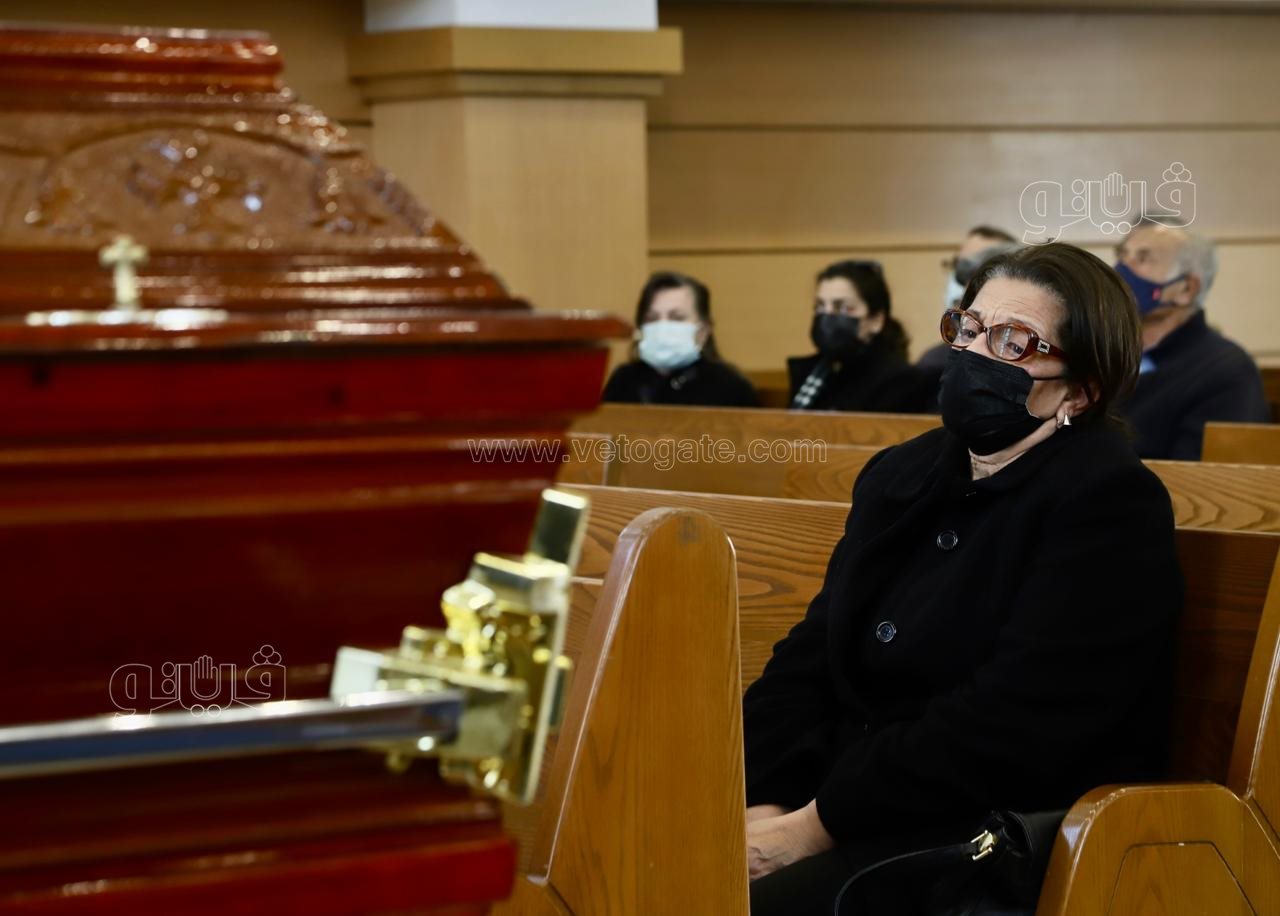 تشييع جثمان الفنان عهدي صادق (17)