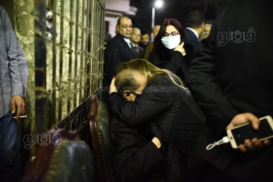 انهيار فريد الديب في عزاء رجائي عطية (62)