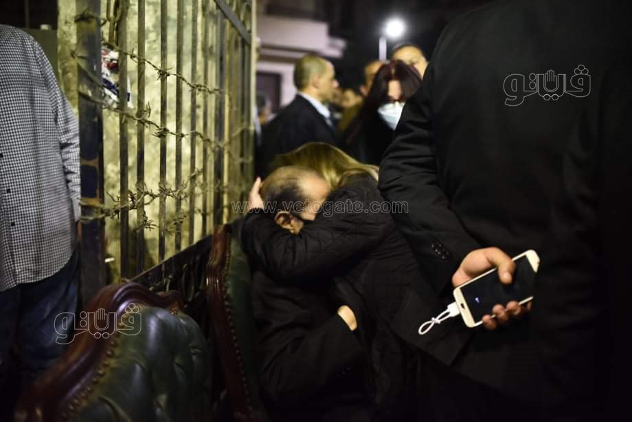 انهيار فريد الديب في عزاء رجائي عطية (52)