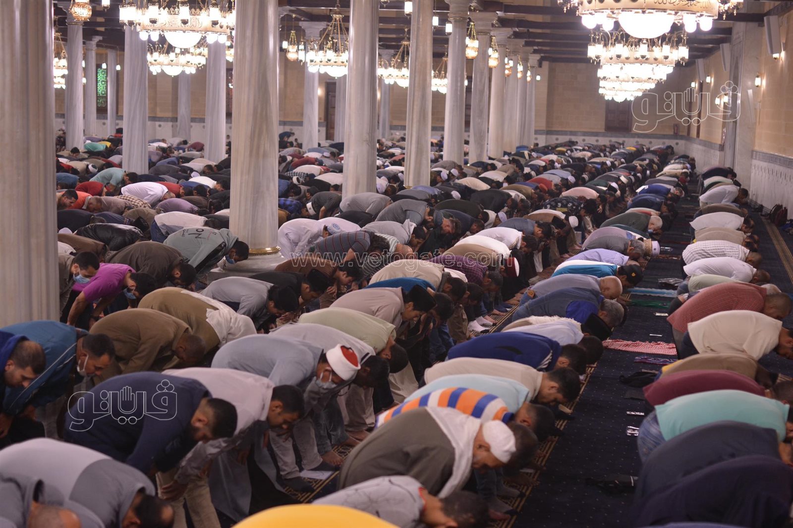  صلاة التراويح من مسجد الحسين (11)