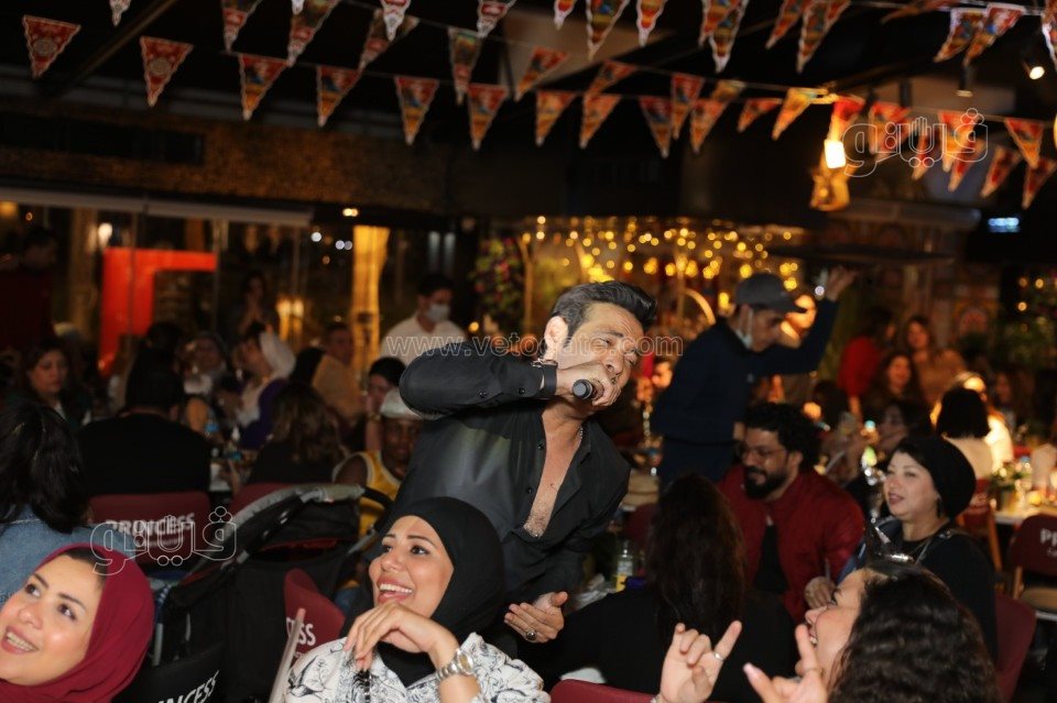 .كاريكا وسعد وشاهين يشعلون حفل خيمة برنسيس بمدينة 6 أكتوبر (1)