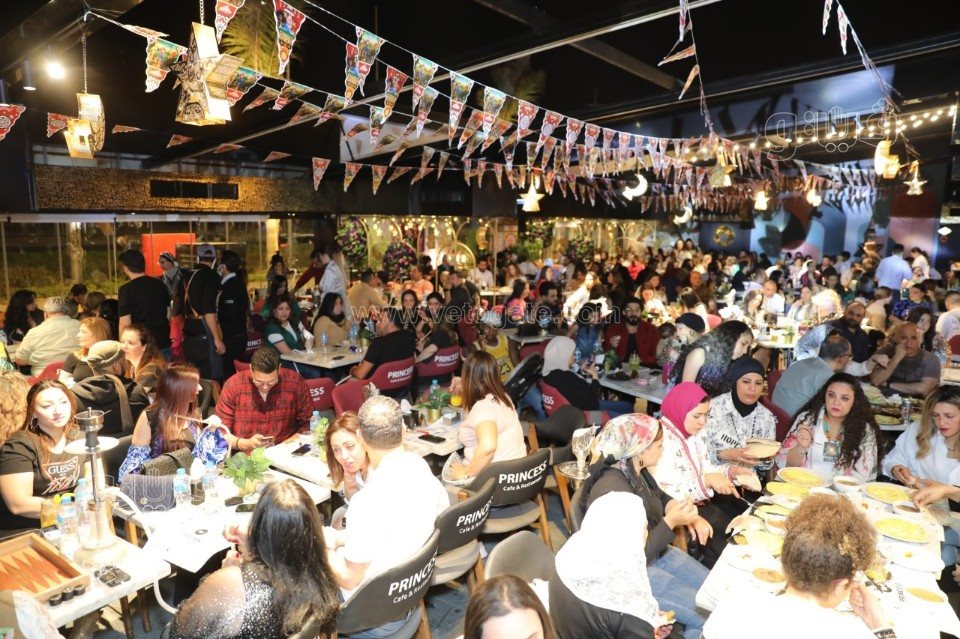 .كاريكا وسعد وشاهين يشعلون حفل خيمة برنسيس بمدينة 6 أكتوبر (18)