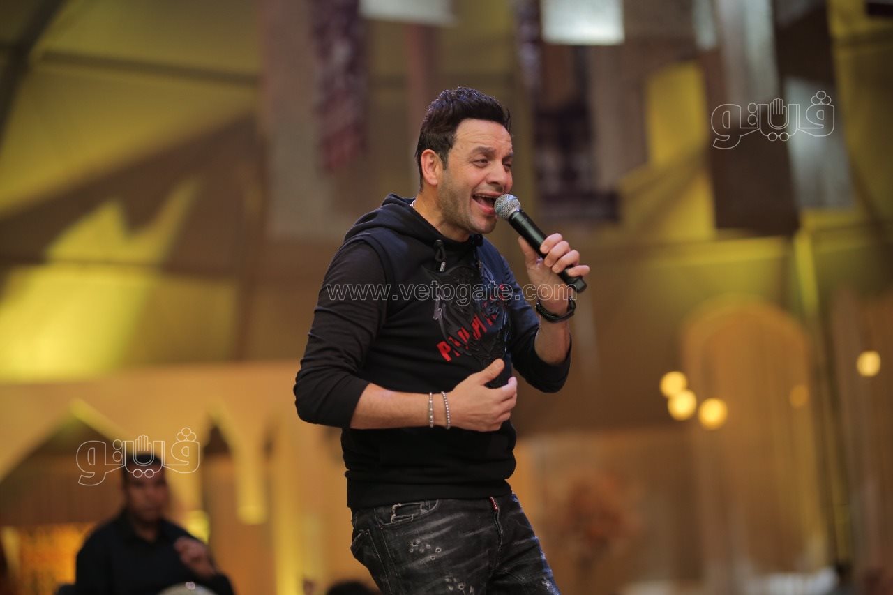 مصطفي قمر يتألق في خيمه رمضانية بالتجمع الخامس والحضور كامل العدد (11)