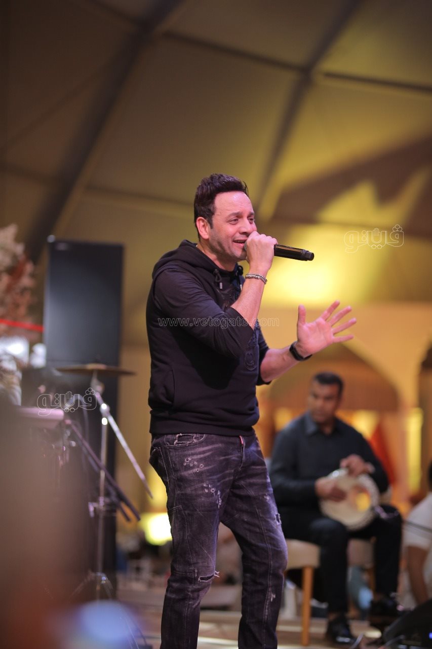 مصطفي قمر يتألق في خيمه رمضانية بالتجمع الخامس والحضور كامل العدد (12)