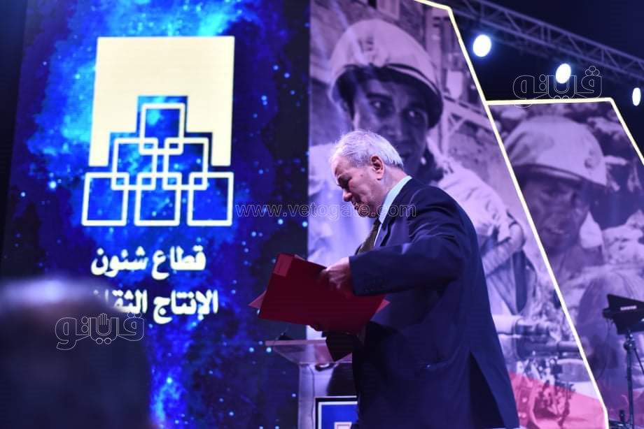 وزيرة الثقافة تكرم مصطفى شعبان وبشرى وأبطال نصر أكتوبر باحتفالية هل هلالك (1)