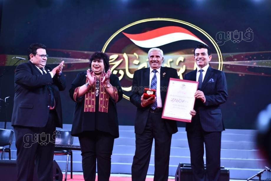 وزيرة الثقافة تكرم مصطفى شعبان وبشرى وأبطال نصر أكتوبر باحتفالية هل هلالك (6)