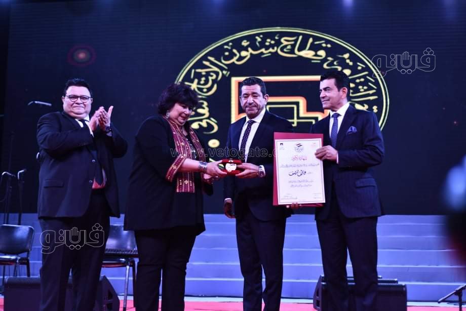 وزيرة الثقافة تكرم مصطفى شعبان وبشرى وأبطال نصر أكتوبر باحتفالية هل هلالك (16)