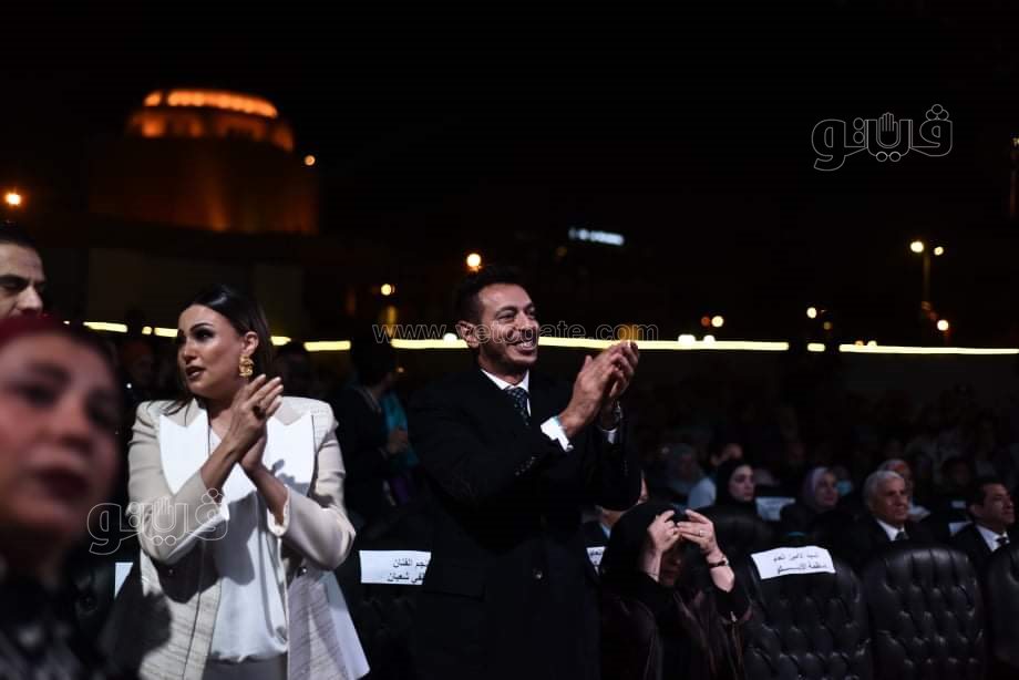 وزيرة الثقافة تكرم مصطفى شعبان وبشرى وأبطال نصر أكتوبر باحتفالية هل هلالك (20)