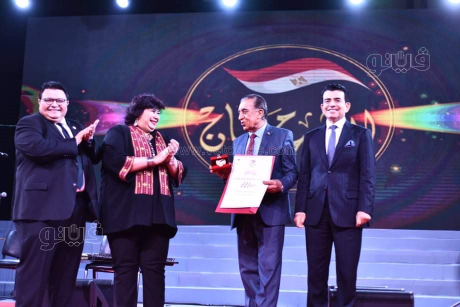 وزيرة الثقافة تكرم مصطفى شعبان وبشرى وأبطال نصر أكتوبر باحتفالية هل هلالك (28)