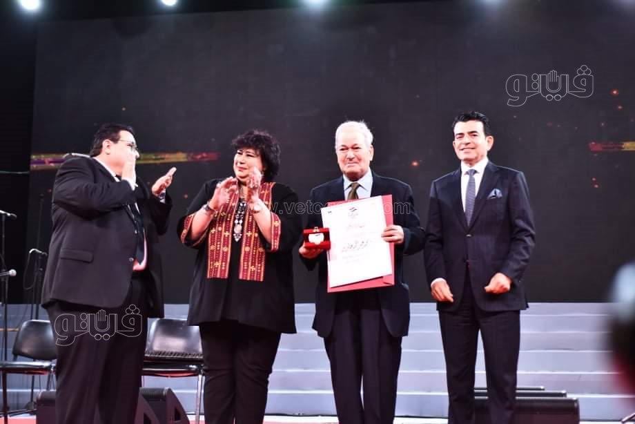 وزيرة الثقافة تكرم مصطفى شعبان وبشرى وأبطال نصر أكتوبر باحتفالية هل هلالك (29)