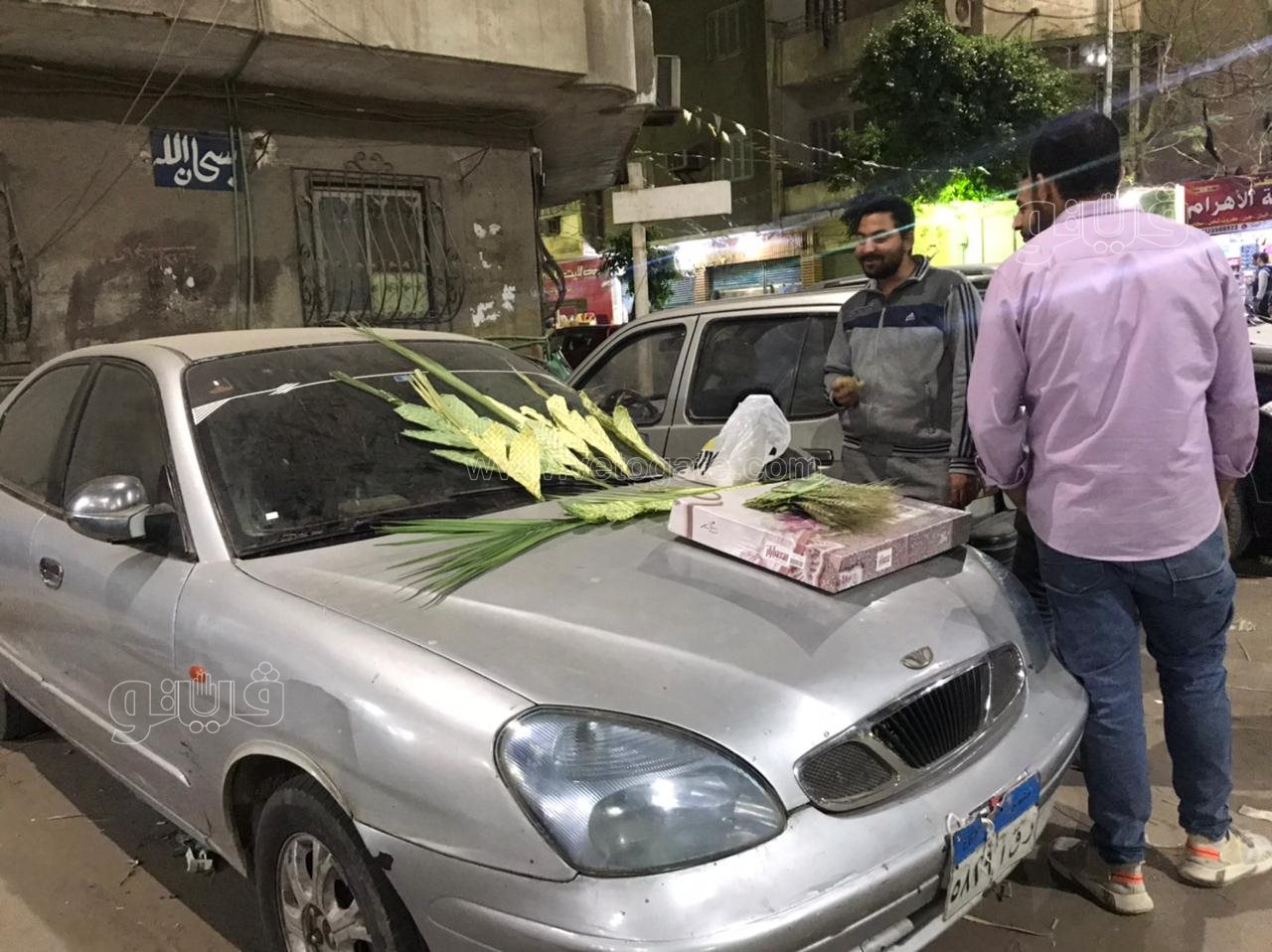  الكبير ب٢٠ والصغير ب١٠ انتشار سعف النخيل للاحتفال بأحد الشعانين (1)