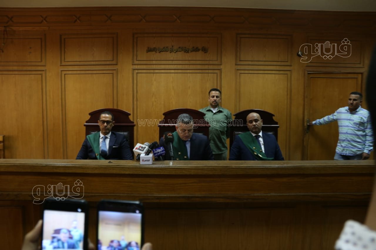 محاكمة حنين حسام (2)