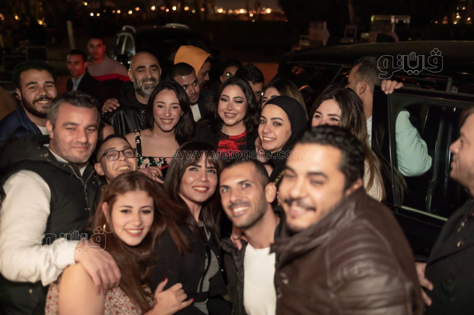 بوسى تشعل أجواء خيمة الحارة بالتجمع (3)