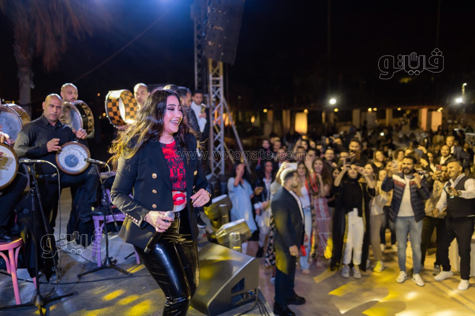 بوسى تشعل أجواء خيمة الحارة بالتجمع (8)