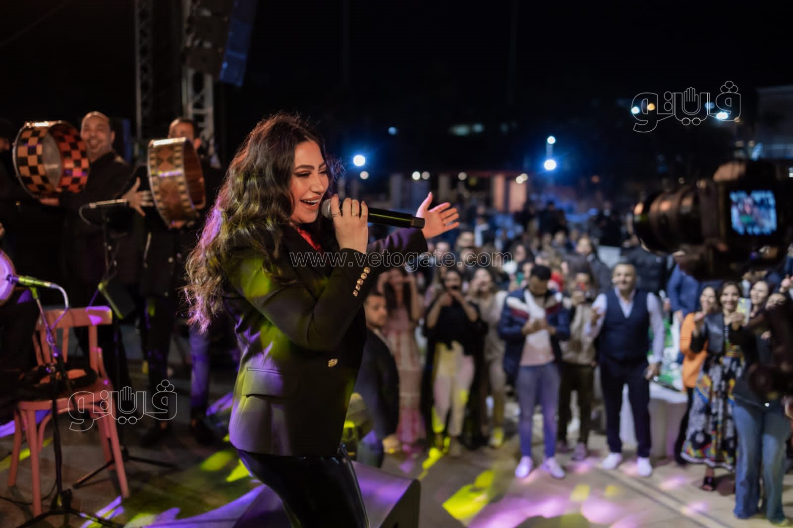 بوسى تشعل أجواء خيمة الحارة بالتجمع (9)